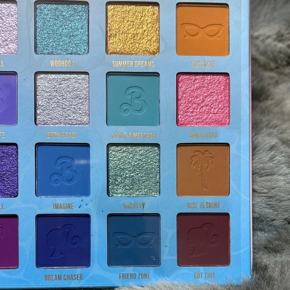 Glamlite Barbie Dream Summer Eyeshadow Palette - Picture 5 of 7